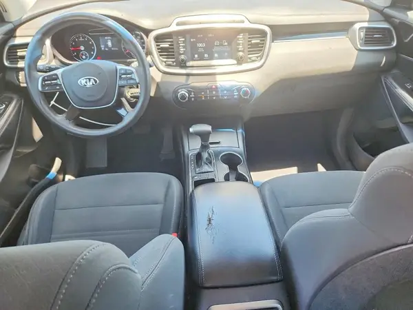 5XYPG4A33KG458543 2019 KIA SORENTO - Image 8