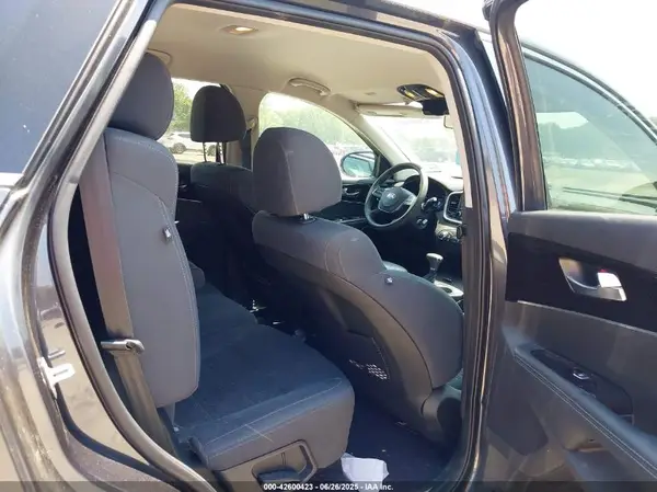 5XYPG4A33KG459921 2019 KIA SORENTO - Image 8