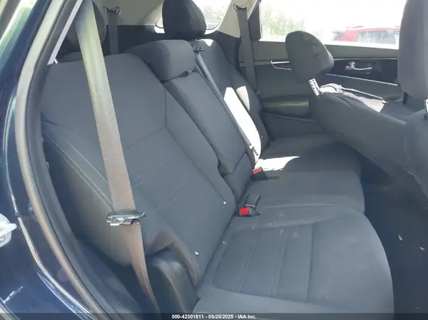 5XYPG4A33KG463046 2019 KIA SORENTO - Image 8