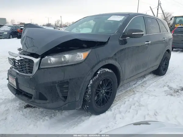 5XYPG4A33KG472426 2019 KIA SORENTO - Image 2