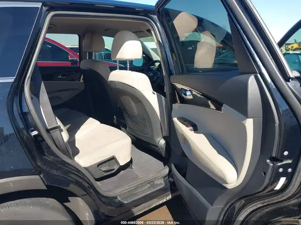 5XYPG4A33KG477142 2019 KIA SORENTO - Image 8