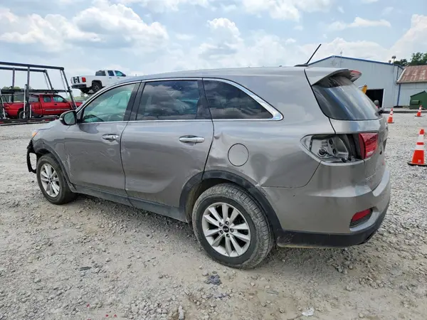 5XYPG4A33KG479697 2019 KIA SORENTO - Image 2