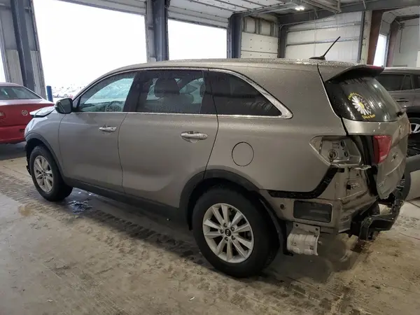 5XYPG4A33KG500743 2019 KIA SORENTO - Image 2
