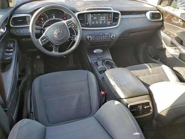 5XYPG4A33KG503898 2019 KIA SORENTO - Image 8
