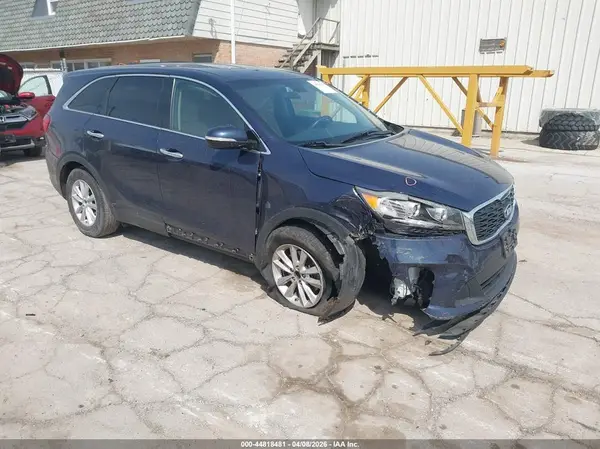 5XYPG4A33KG504727 2019 KIA SORENTO - Image 1