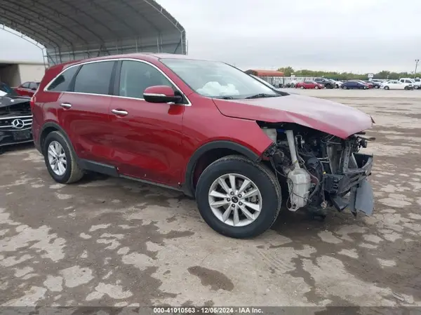 5XYPG4A33KG506042 2019 KIA SORENTO - Image 1