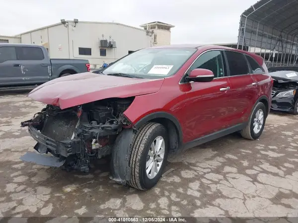 5XYPG4A33KG506042 2019 KIA SORENTO - Image 2