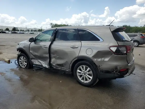 5XYPG4A33KG509006 2019 KIA SORENTO - Image 2