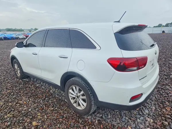 5XYPG4A33KG510141 2019 KIA SORENTO - Image 2