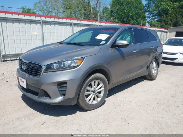 5XYPG4A33KG512634 2019 KIA SORENTO - Image 2