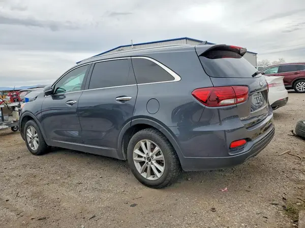 5XYPG4A33KG523925 2019 KIA SORENTO - Image 2