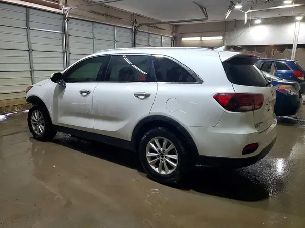 5XYPG4A33KG524279 2019 KIA SORENTO - Image 2