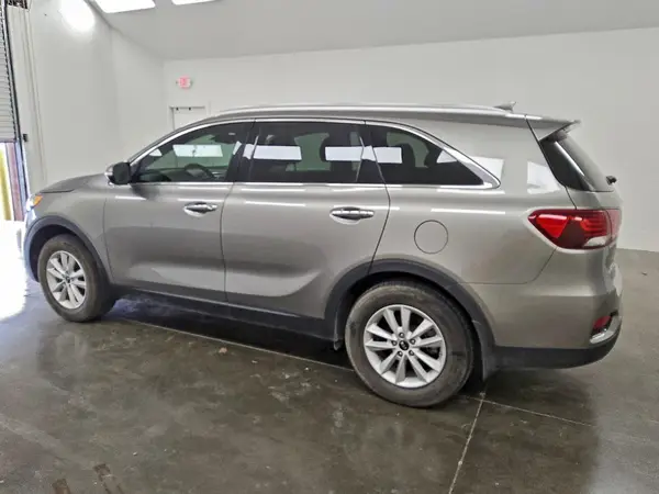 5XYPG4A33KG525240 2019 KIA SORENTO - Image 2