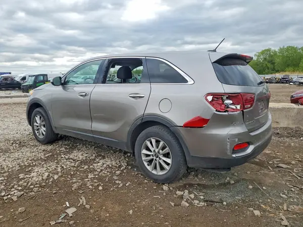 5XYPG4A33KG530423 2019 KIA SORENTO - Image 2