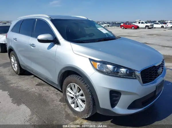 5XYPG4A33KG533371 2019 KIA SORENTO - Image 1