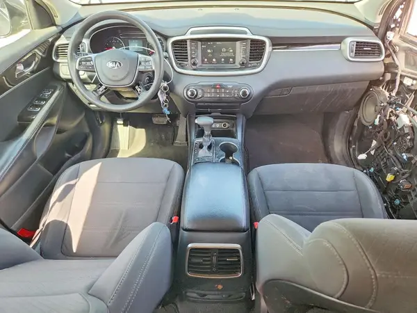 5XYPG4A33KG536156 2019 KIA SORENTO - Image 8