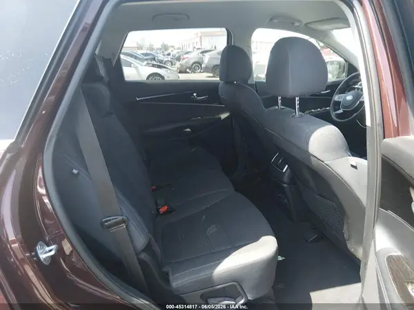 5XYPG4A33KG537307 2019 KIA SORENTO - Image 8