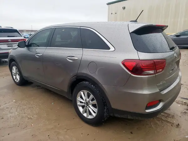 5XYPG4A33KG552583 2019 KIA SORENTO - Image 2