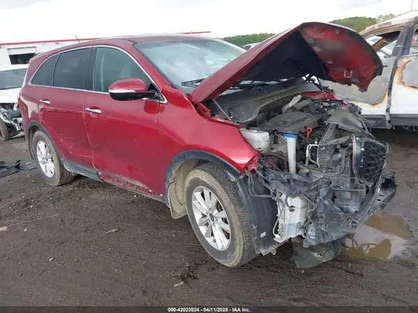 5XYPG4A33KG553829 2019 KIA SORENTO - Image 1