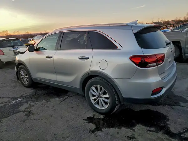 5XYPG4A33KG554169 2019 KIA SORENTO - Image 2