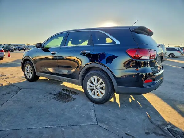 5XYPG4A33KG563020 2019 KIA SORENTO - Image 2