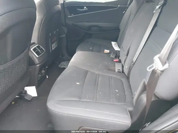 5XYPG4A33KG564250 2019 KIA SORENTO - Image 8