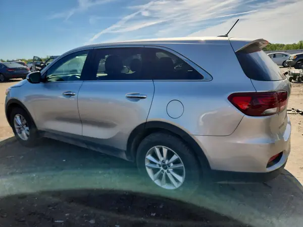 5XYPG4A33KG569660 2019 KIA SORENTO - Image 2