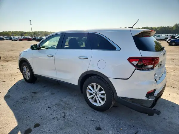 5XYPG4A33KG573062 2019 KIA SORENTO - Image 2