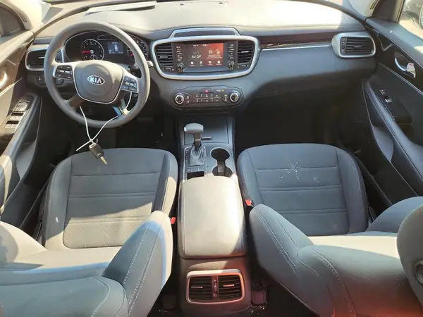 5XYPG4A33KG573062 2019 KIA SORENTO - Image 8