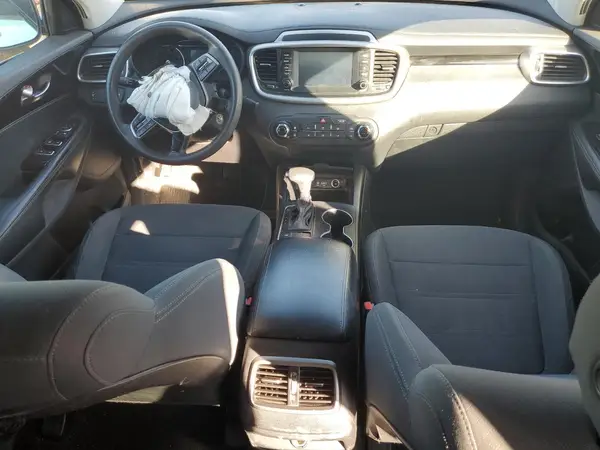 5XYPG4A33KG575541 2019 KIA SORENTO - Image 8