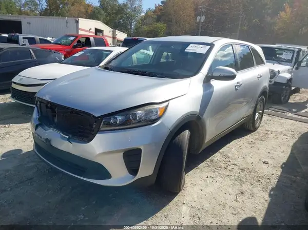 5XYPG4A33KG577595 2019 KIA SORENTO - Image 2