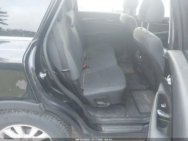 5XYPG4A33KG578519 2019 KIA SORENTO - Image 8