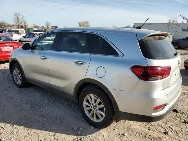 5XYPG4A33KG579962 2019 KIA SORENTO - Image 2