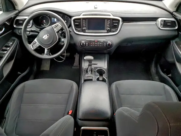 5XYPG4A33KG581906 2019 KIA SORENTO - Image 8