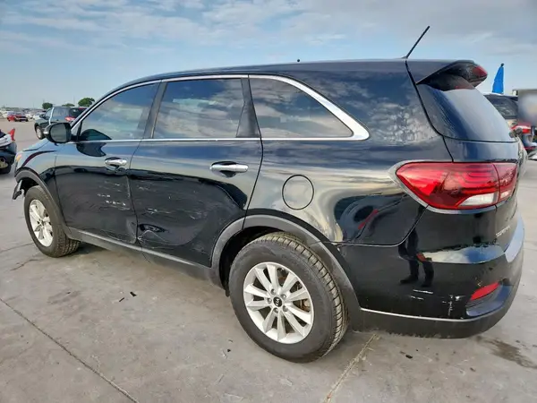5XYPG4A33KG582330 2019 KIA SORENTO - Image 2