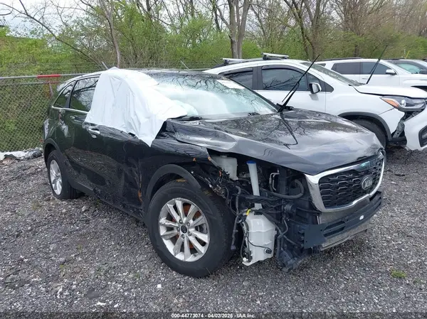 5XYPG4A33KG583042 2019 KIA SORENTO - Image 1