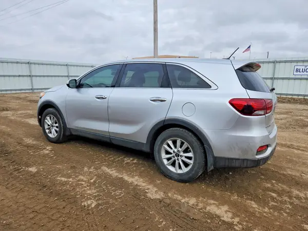 5XYPG4A33KG584028 2019 KIA SORENTO - Image 2