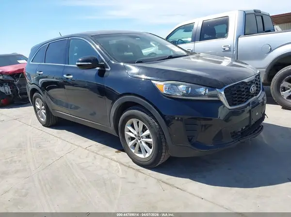 5XYPG4A33KG588774 2019 KIA SORENTO - Image 1