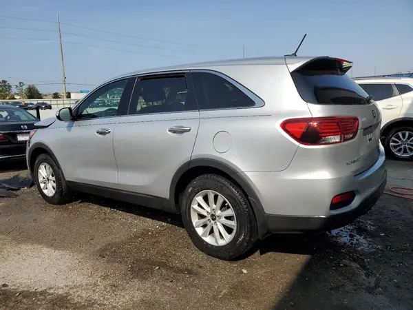 5XYPG4A33KG593778 2019 KIA SORENTO - Image 2