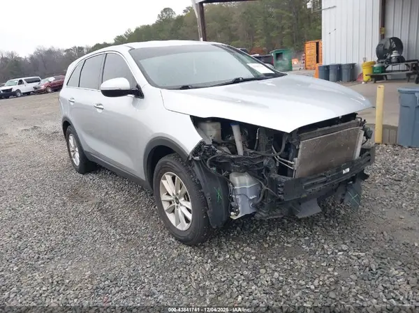 5XYPG4A33KG594395 2019 KIA SORENTO - Image 1