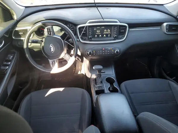 5XYPG4A33KG596373 2019 KIA SORENTO - Image 8
