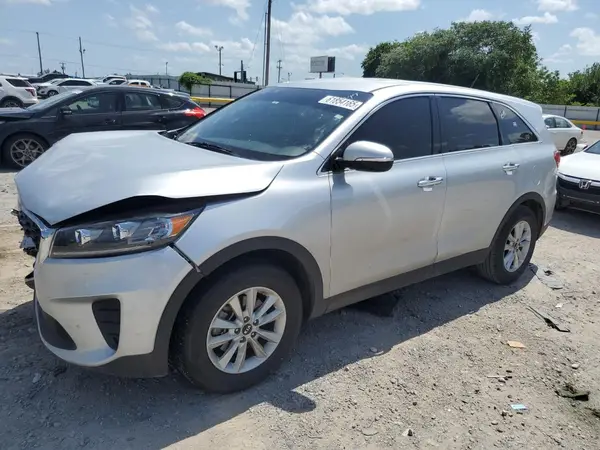 5XYPG4A33KG597877 2019 KIA SORENTO - Image 1