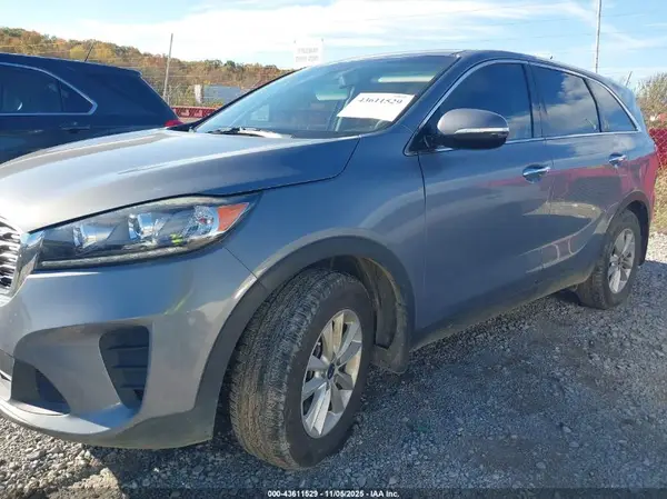 5XYPG4A33KG602852 2019 KIA SORENTO - Image 2
