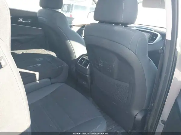 5XYPG4A33KG602852 2019 KIA SORENTO - Image 8