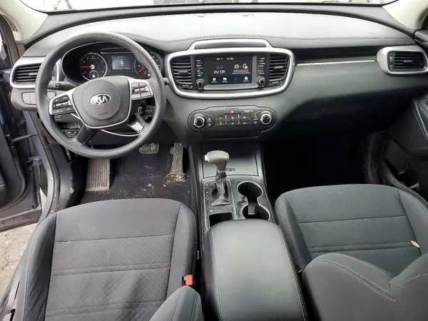 5XYPG4A33KG610871 2019 KIA SORENTO - Image 8