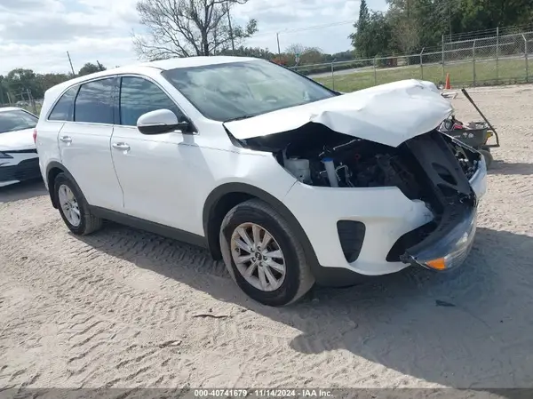 5XYPG4A33KG611678 2019 KIA SORENTO - Image 1