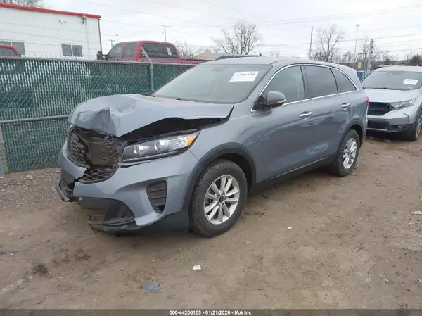 5XYPG4A33LG664592 2020 KIA SORENTO - Image 2