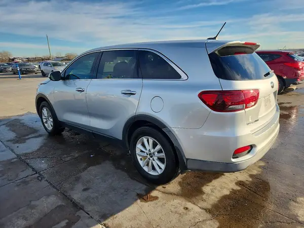 5XYPG4A33LG679044 2020 KIA SORENTO - Image 2