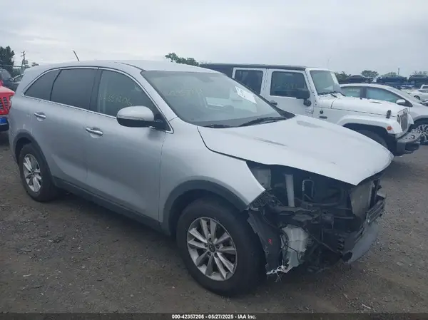 5XYPG4A33LG680825 2020 KIA SORENTO - Image 1