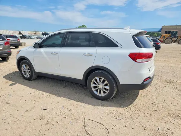 5XYPG4A34GG005149 2016 KIA SORENTO - Image 2